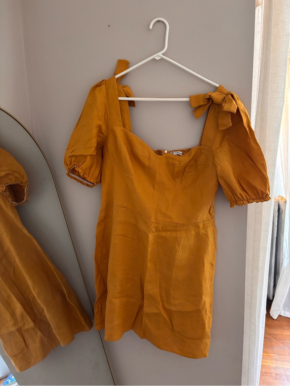 NWOT Reformation | 100% linen, Mustard Puff-Sleeve Mini Dress - Picture 3 of 10